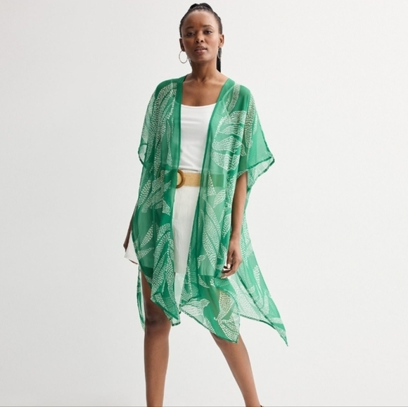 Nine West Tops - 💥Host Pick💥 Nine West Green Tropical Printed Topper / Cover-Up / Kumono ~ OS